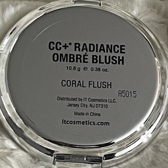 Authentic It’s Cosmetics CC+Radiance Ombré Blush - Picture 4 of 4